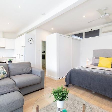 Modern Stylish Self-Contained Studio Apartment Burnside Buitenkant foto