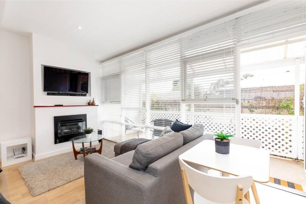 Modern Stylish Self-Contained Studio Apartment Burnside Buitenkant foto