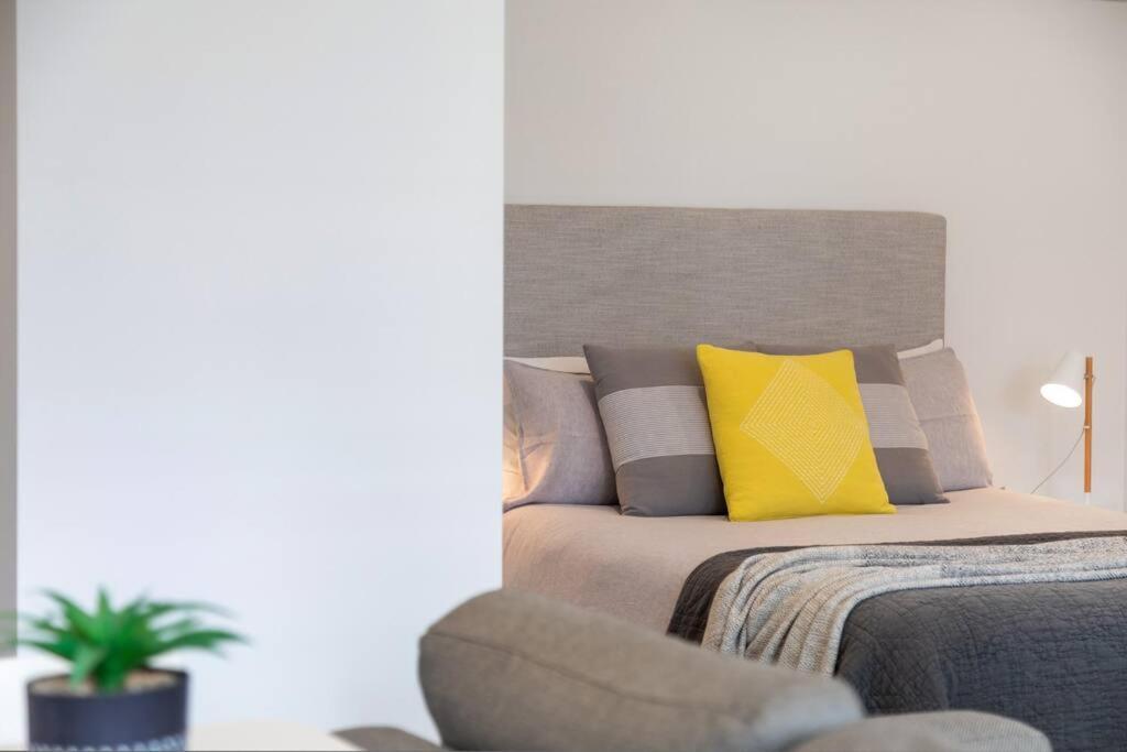 Modern Stylish Self-Contained Studio Apartment Burnside Buitenkant foto