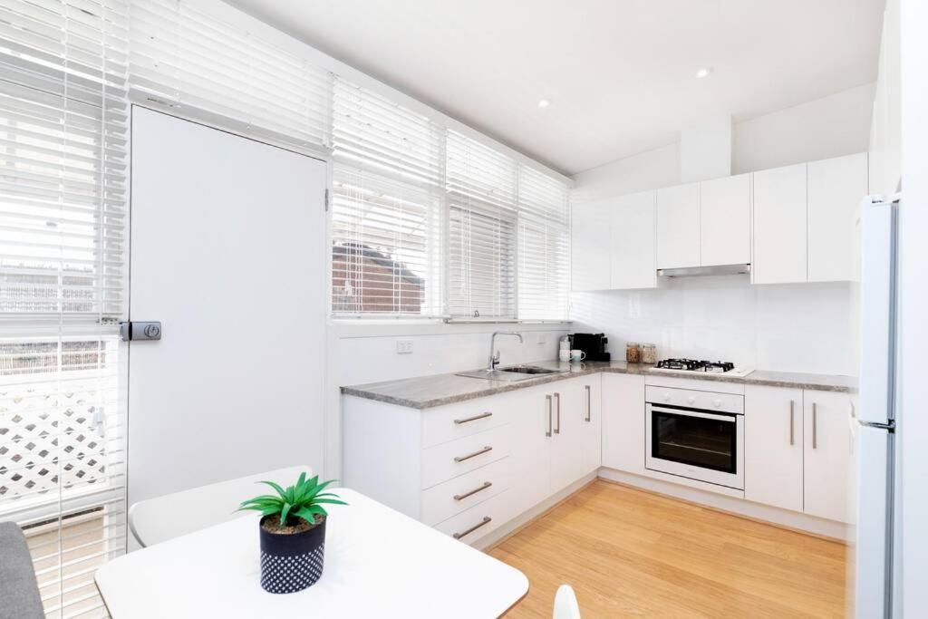 Modern Stylish Self-Contained Studio Apartment Burnside Buitenkant foto